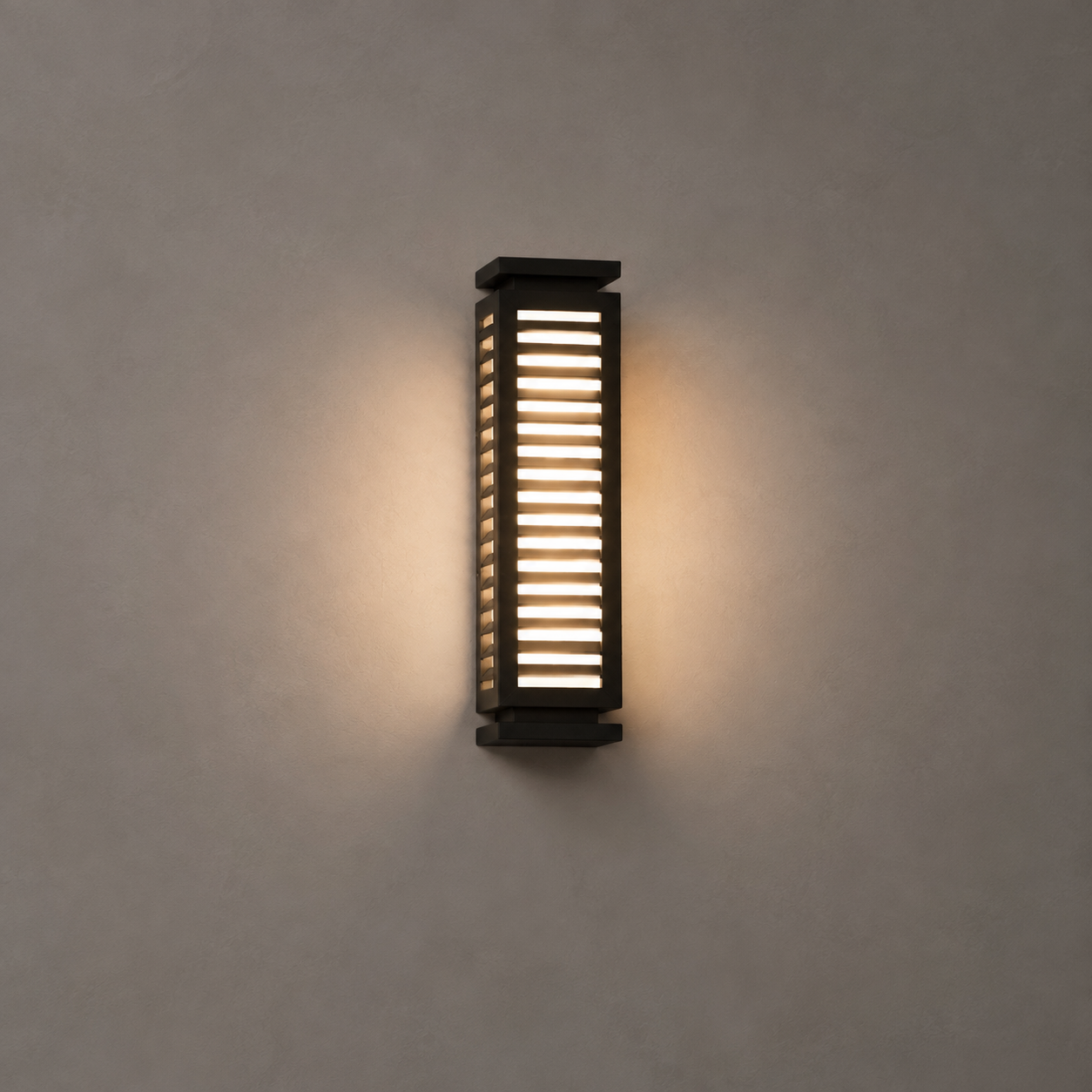 RIRZ LOUVER | Modern Wired Outdoor Wall Light