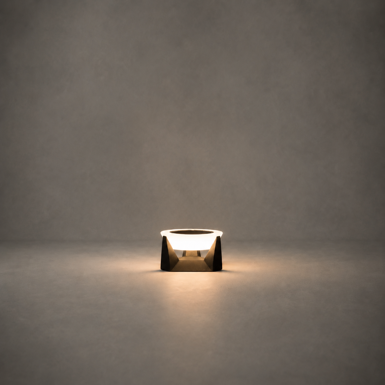 RIRZ HALO | Modern Solar Outdoor Lamp