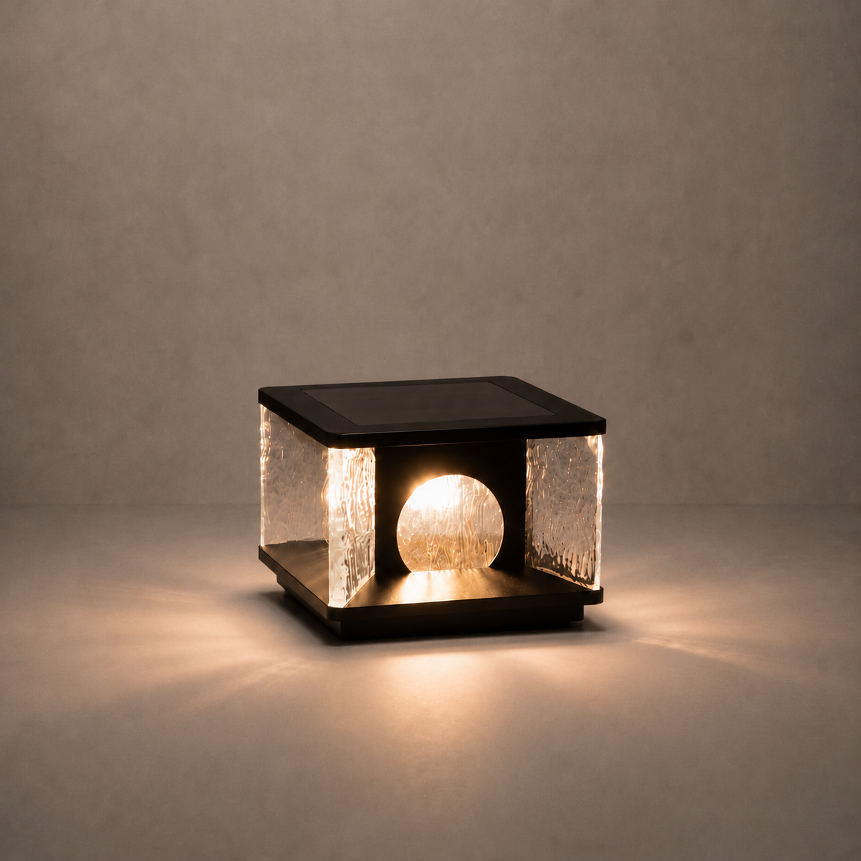 RIRZ LUCENT | Modern Solar Glass Post Light