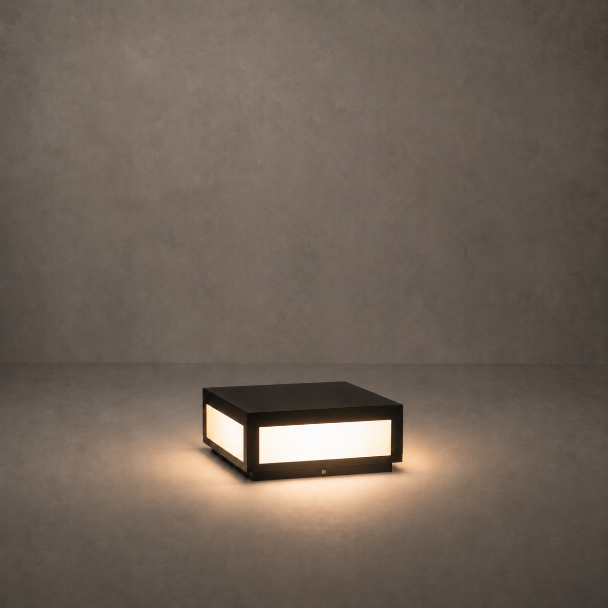 RIRZ CUBE | Modern Wired Outdoor Post Light