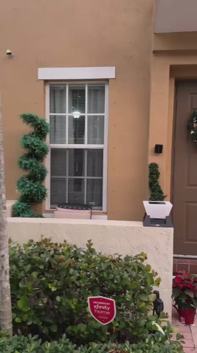 RIRZ NOVA | Modern Solar Post Light